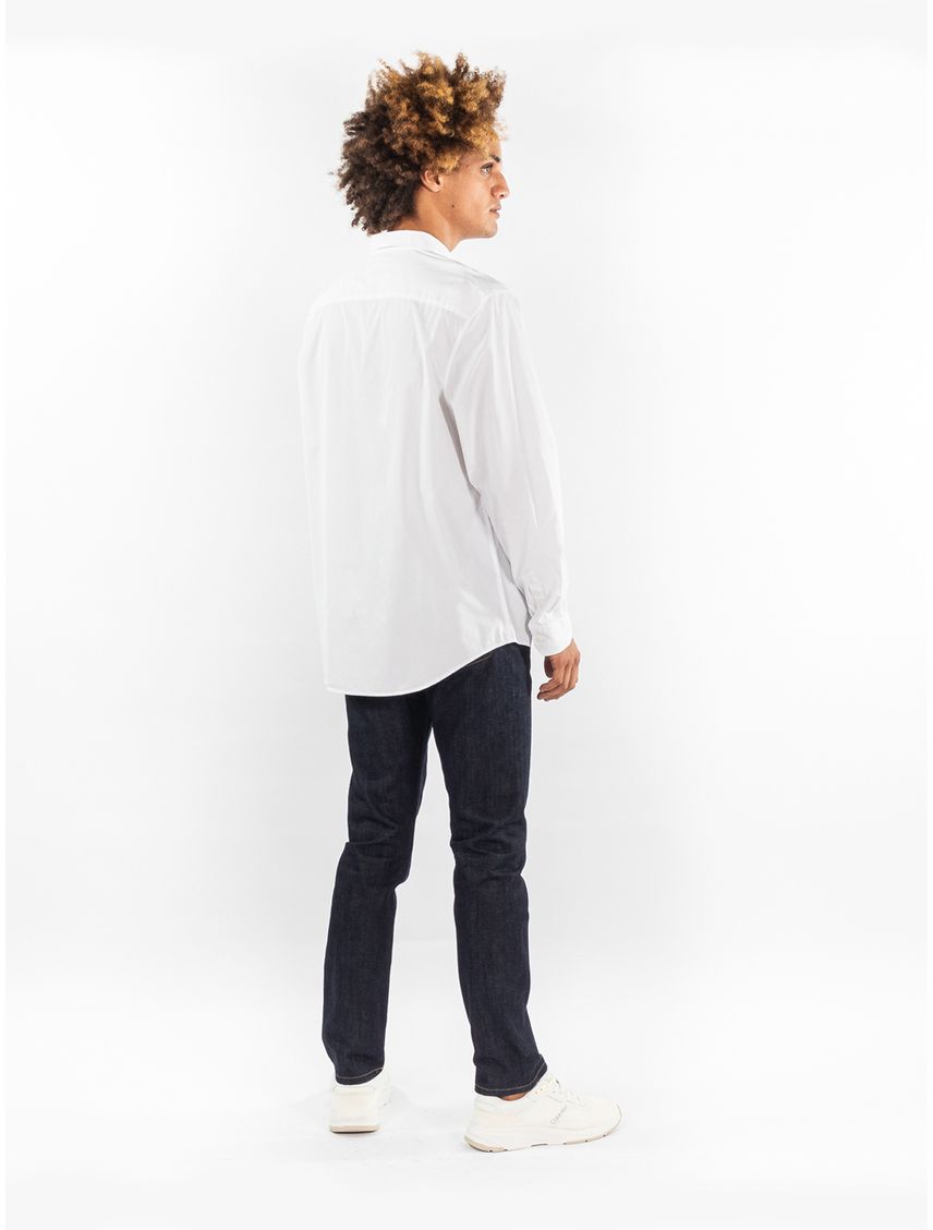Camisa manga larga con bolsillo casual