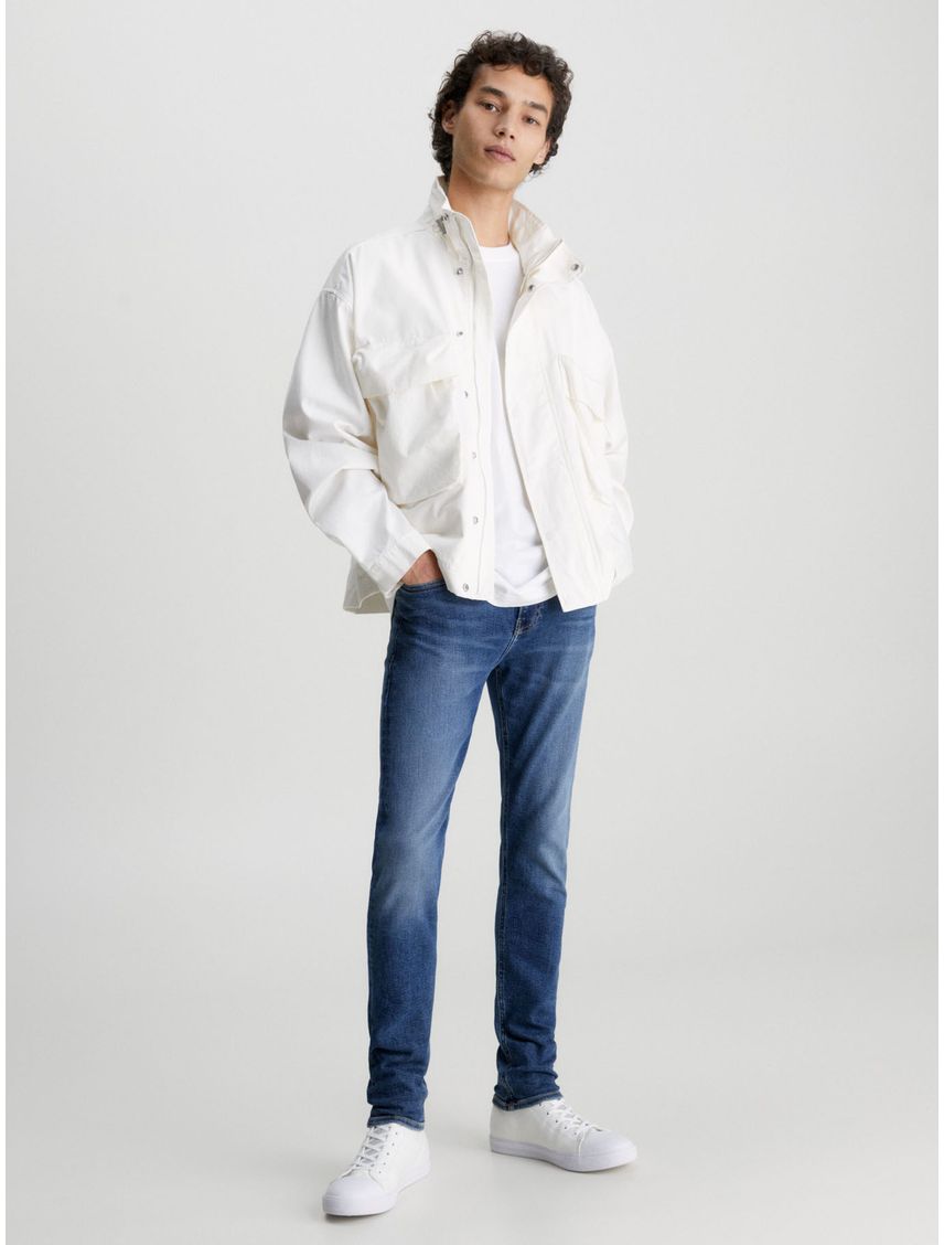 Jeans skinny con efecto desgastado