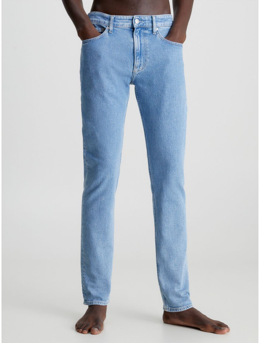 Jeans slim cónico