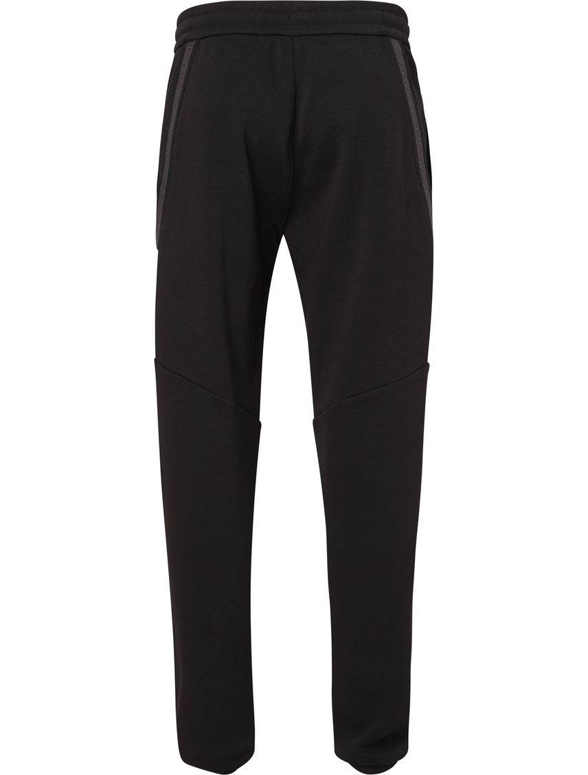 Jogger comfort con logo tape