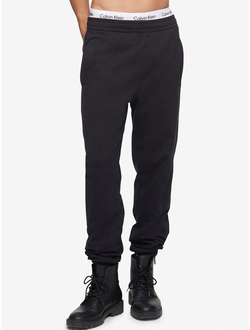 Jogger de algodón con logo bordado