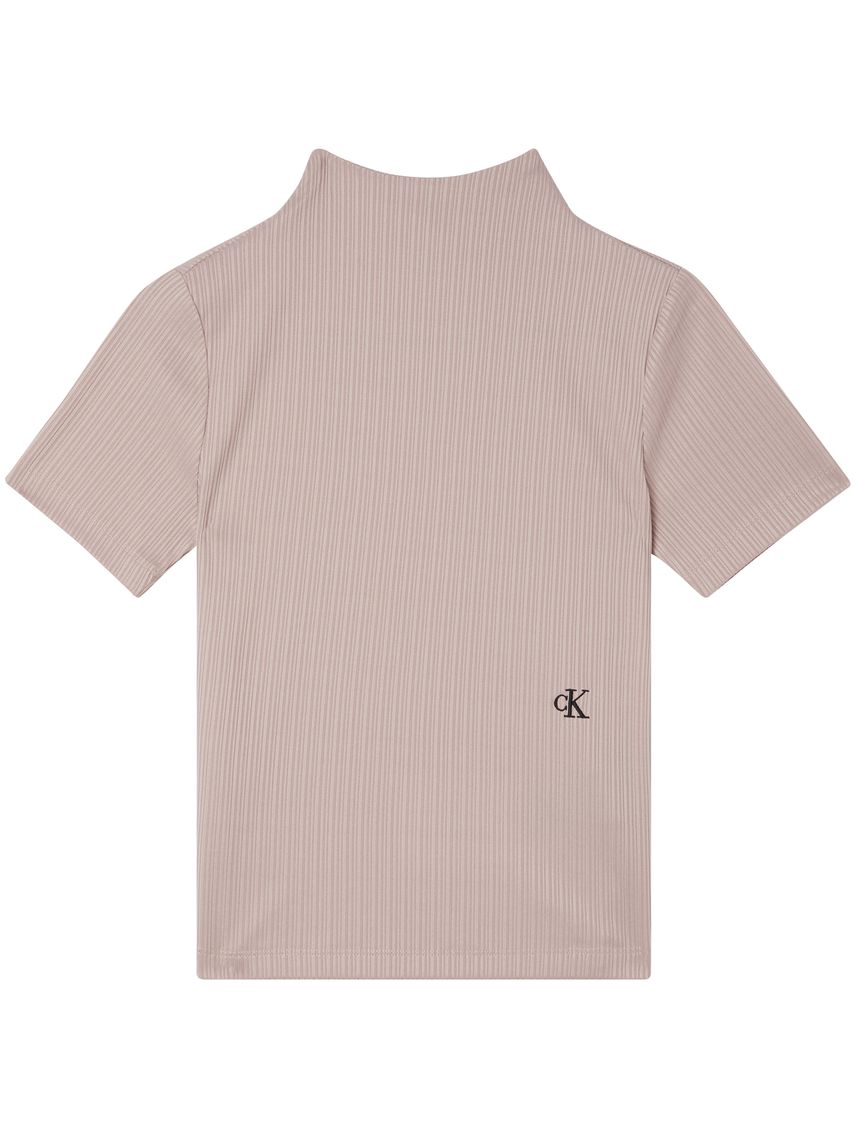 Remera con cuello alto