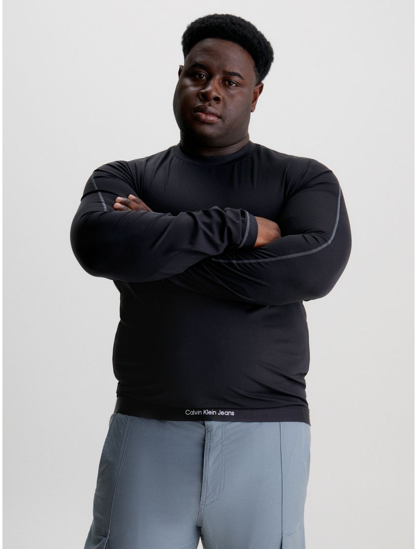 Remera de manga larga elástica slim con logo