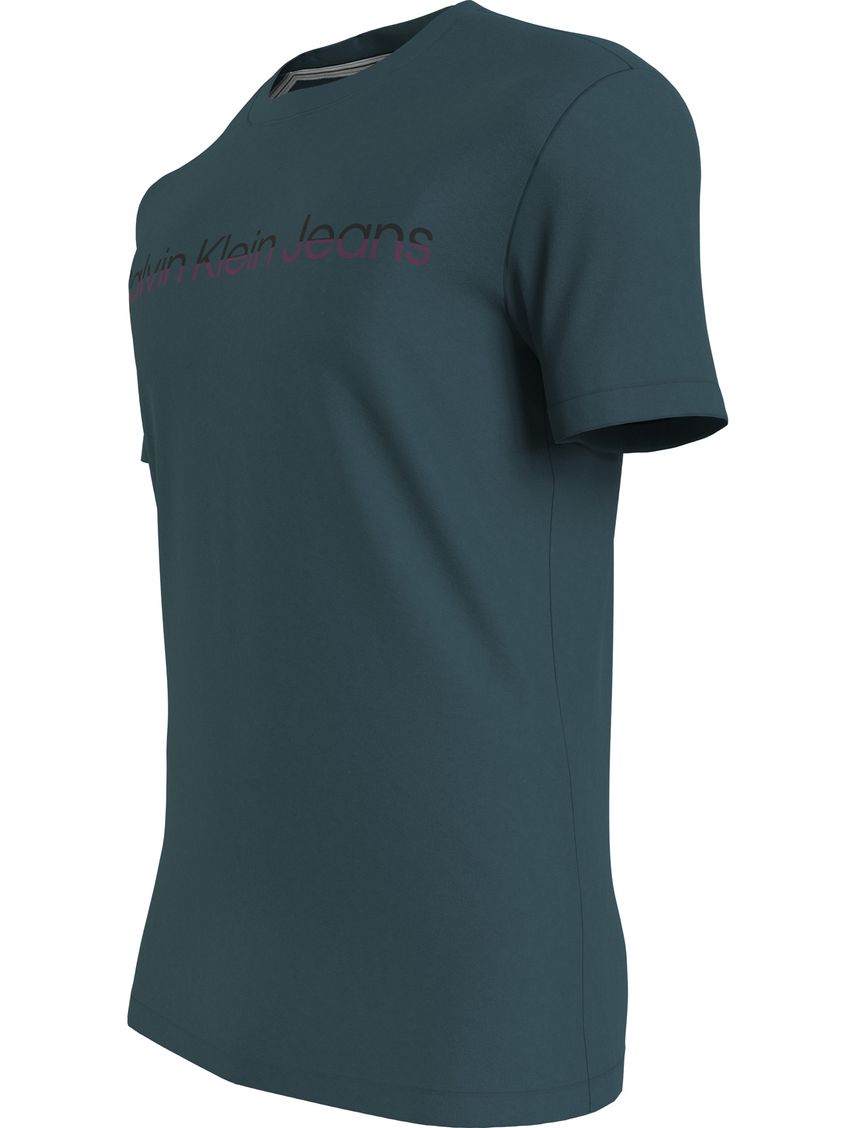 Remera slim con logo