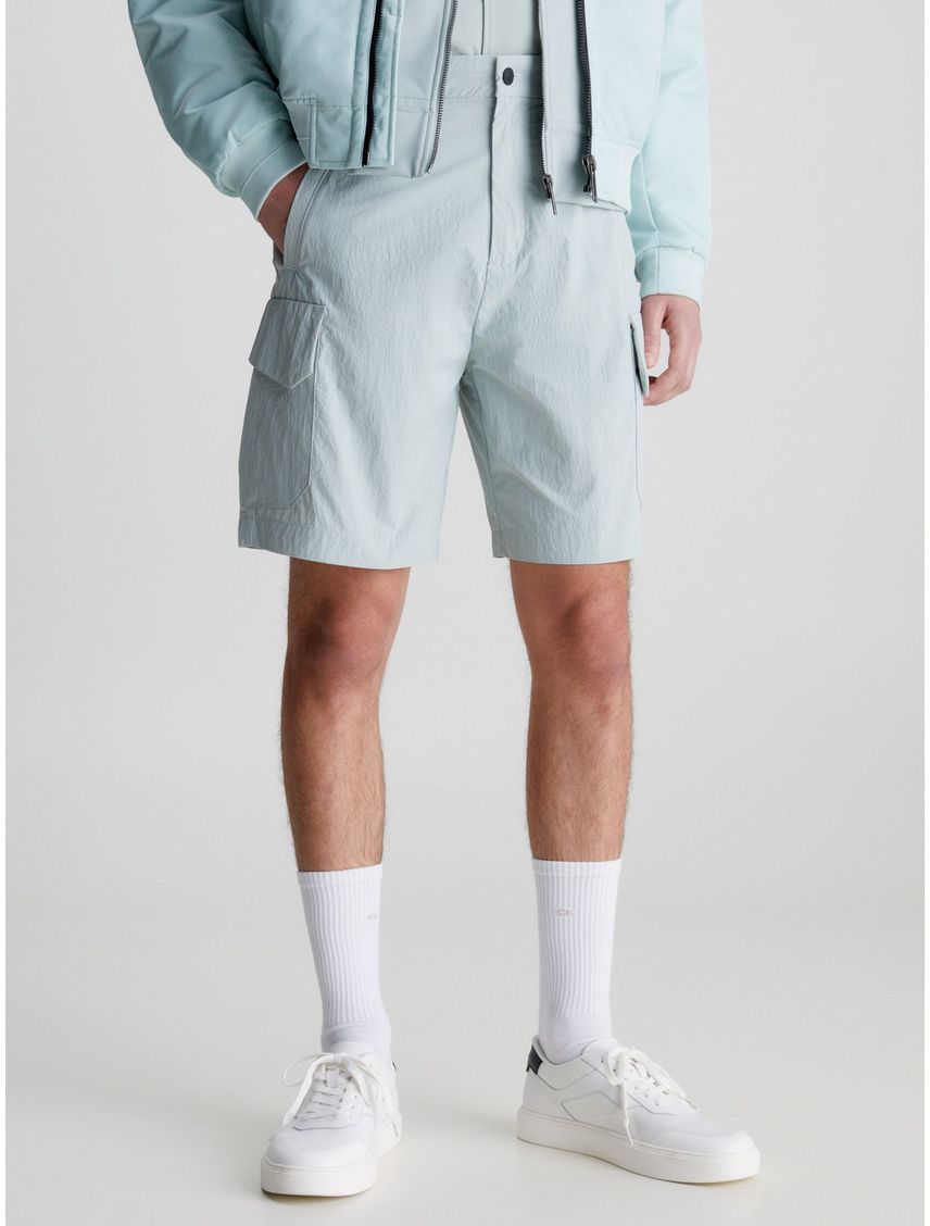 Shorts cargo holgados de nailon