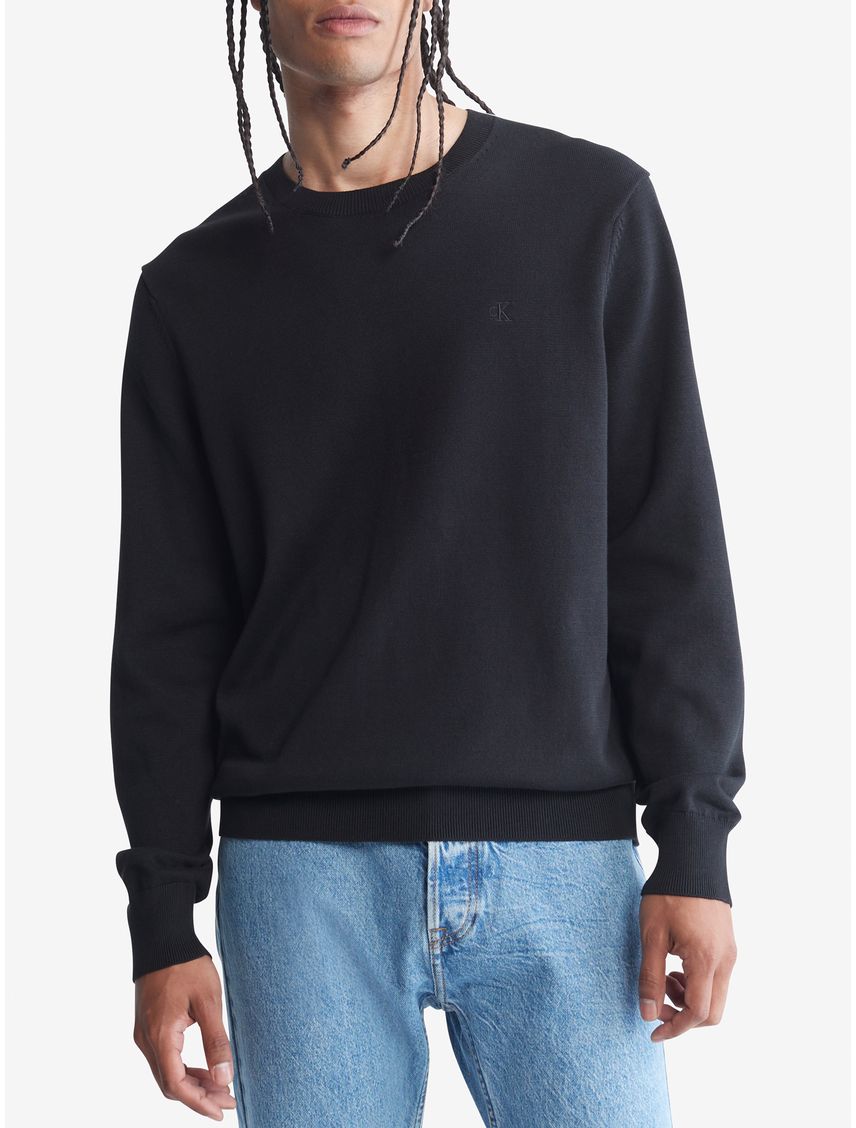 Sweater básico con logo bordado