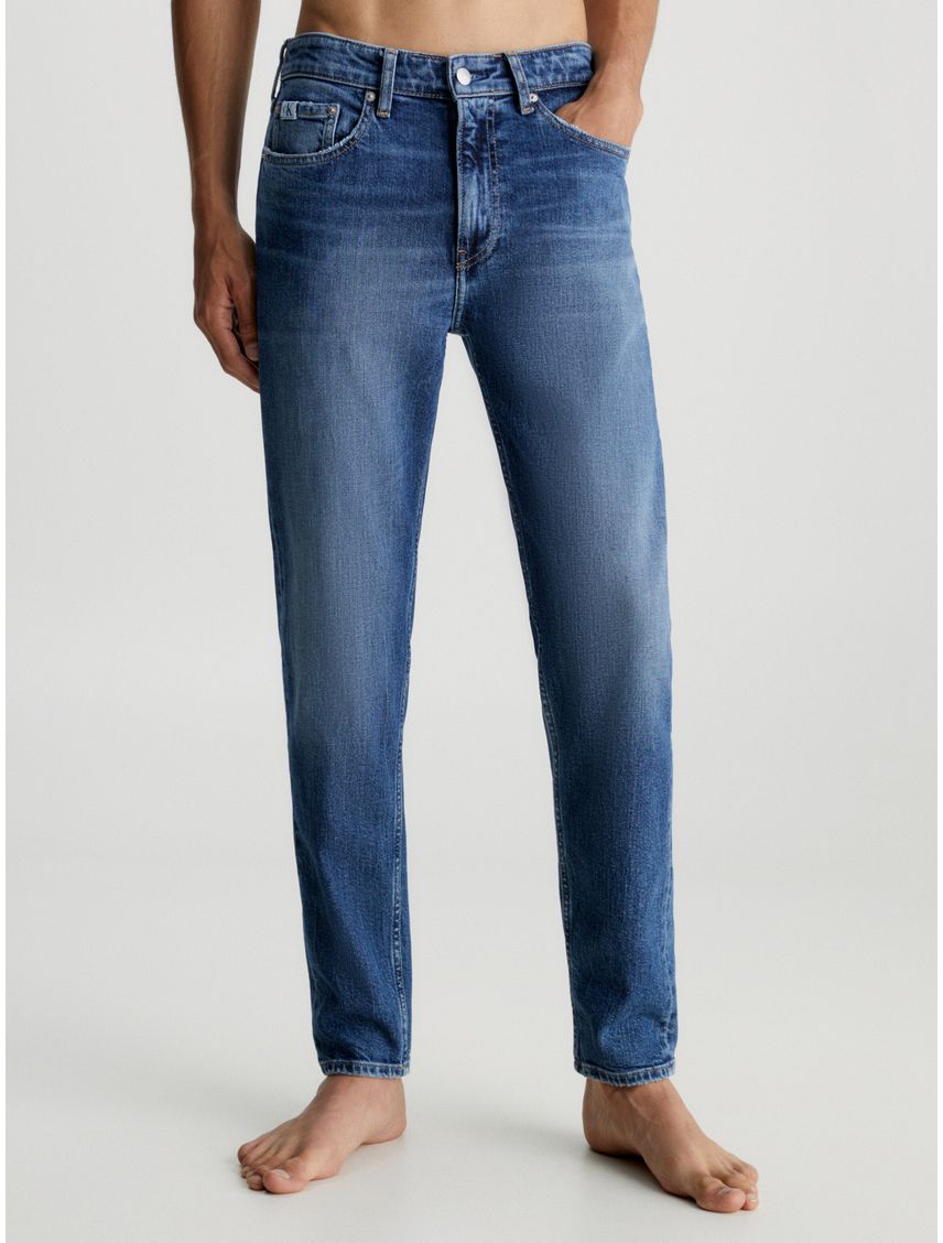 Tapered jeans