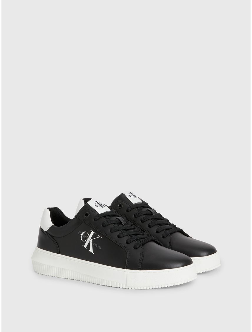 Zapatillas de piel