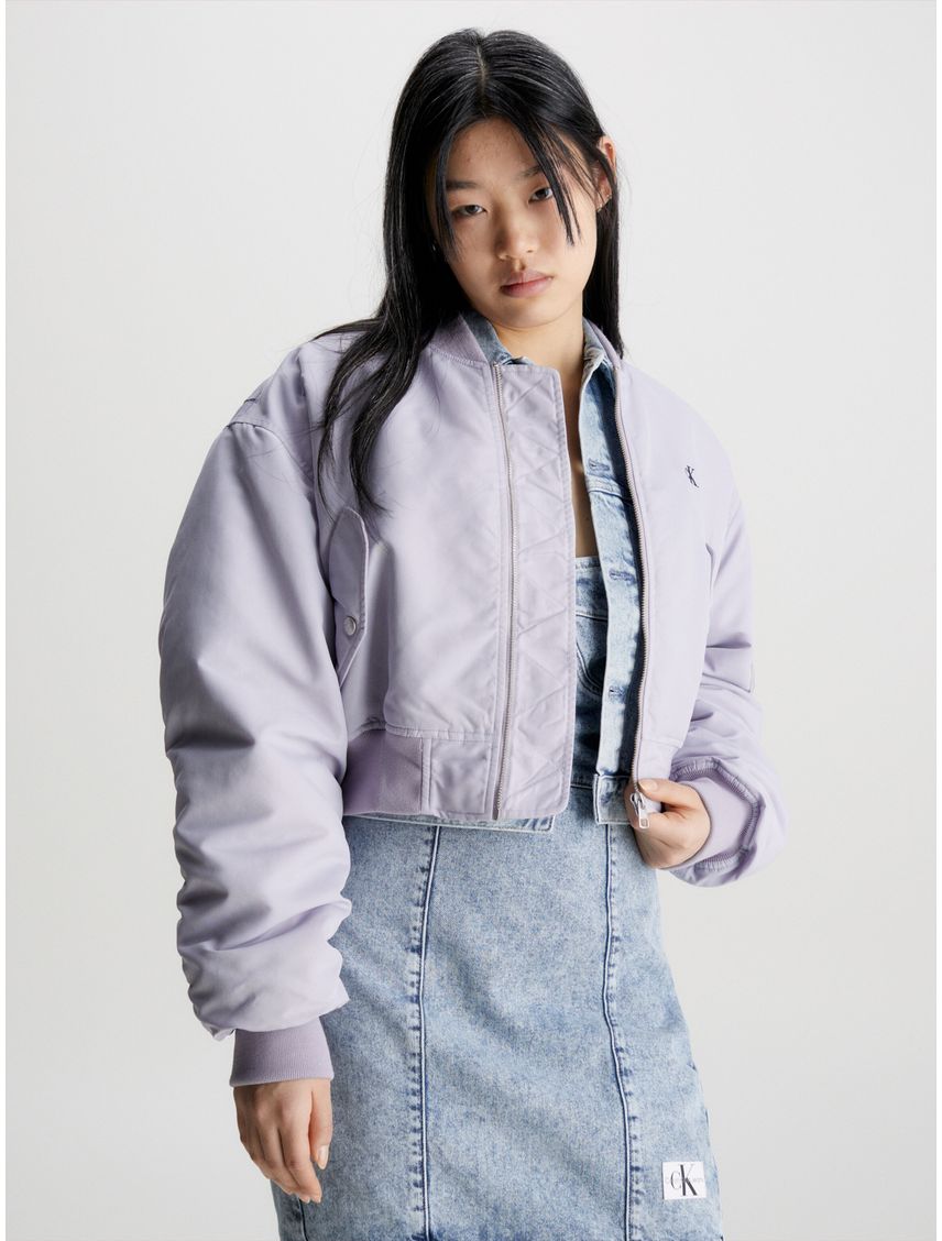 Campera bomber ligeramente acolchada