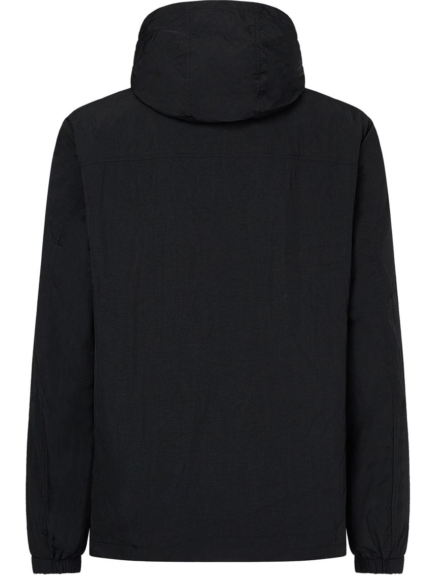 Campera con capucha de nailon reciclado