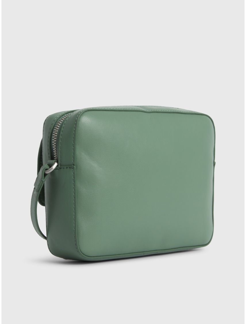 Cartera camera re-lock