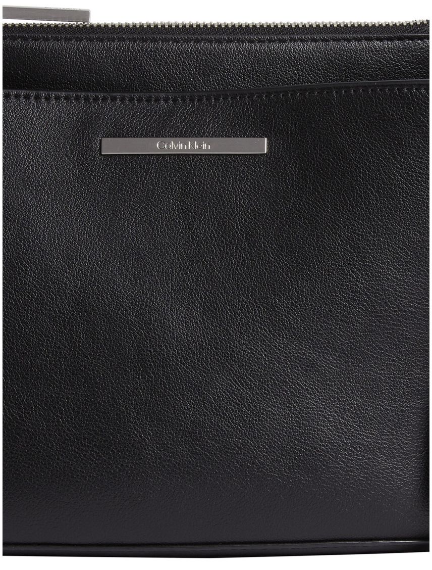 Cartera de piel sintética