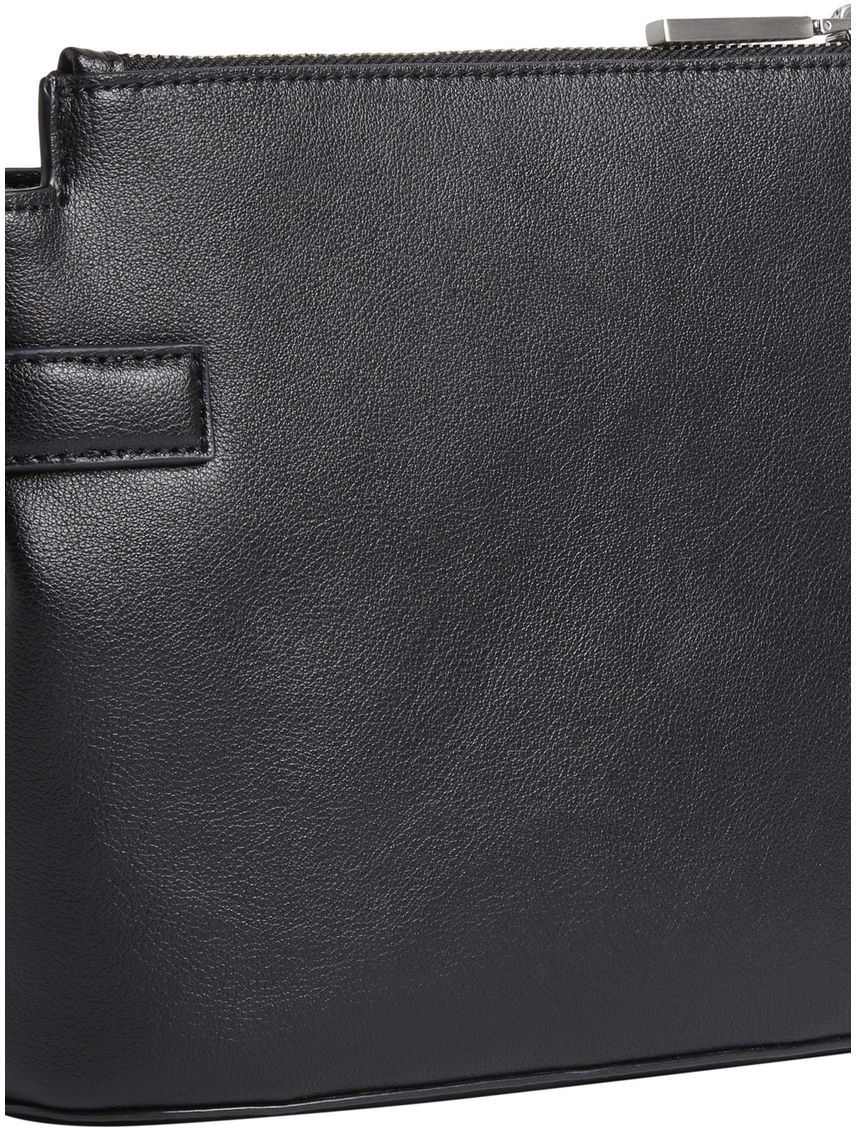 Cartera de piel sintética