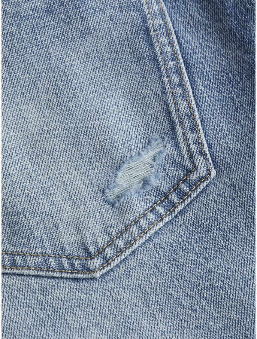 Jean mom con efecto desgastado y roto