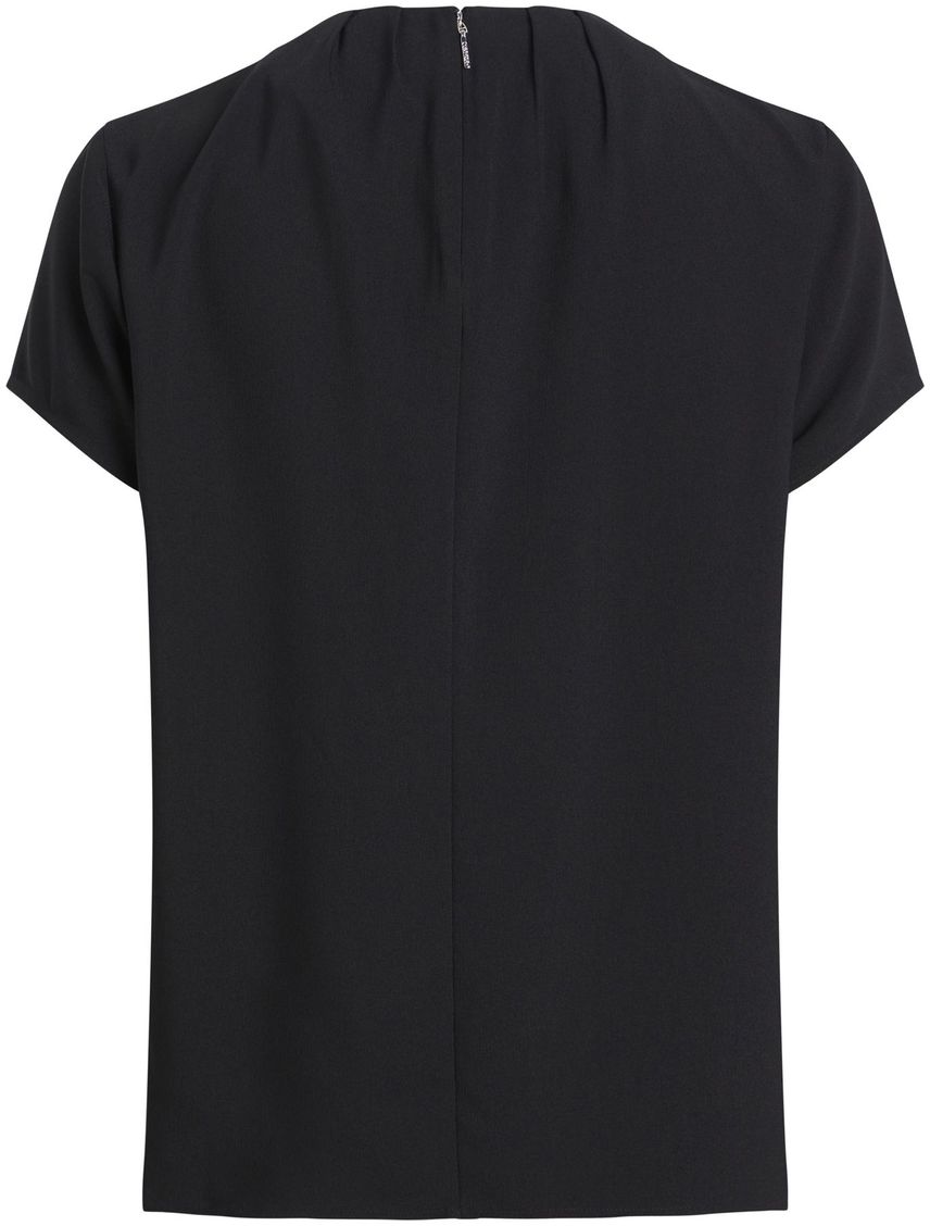 Blusa manga corta con barra metálica