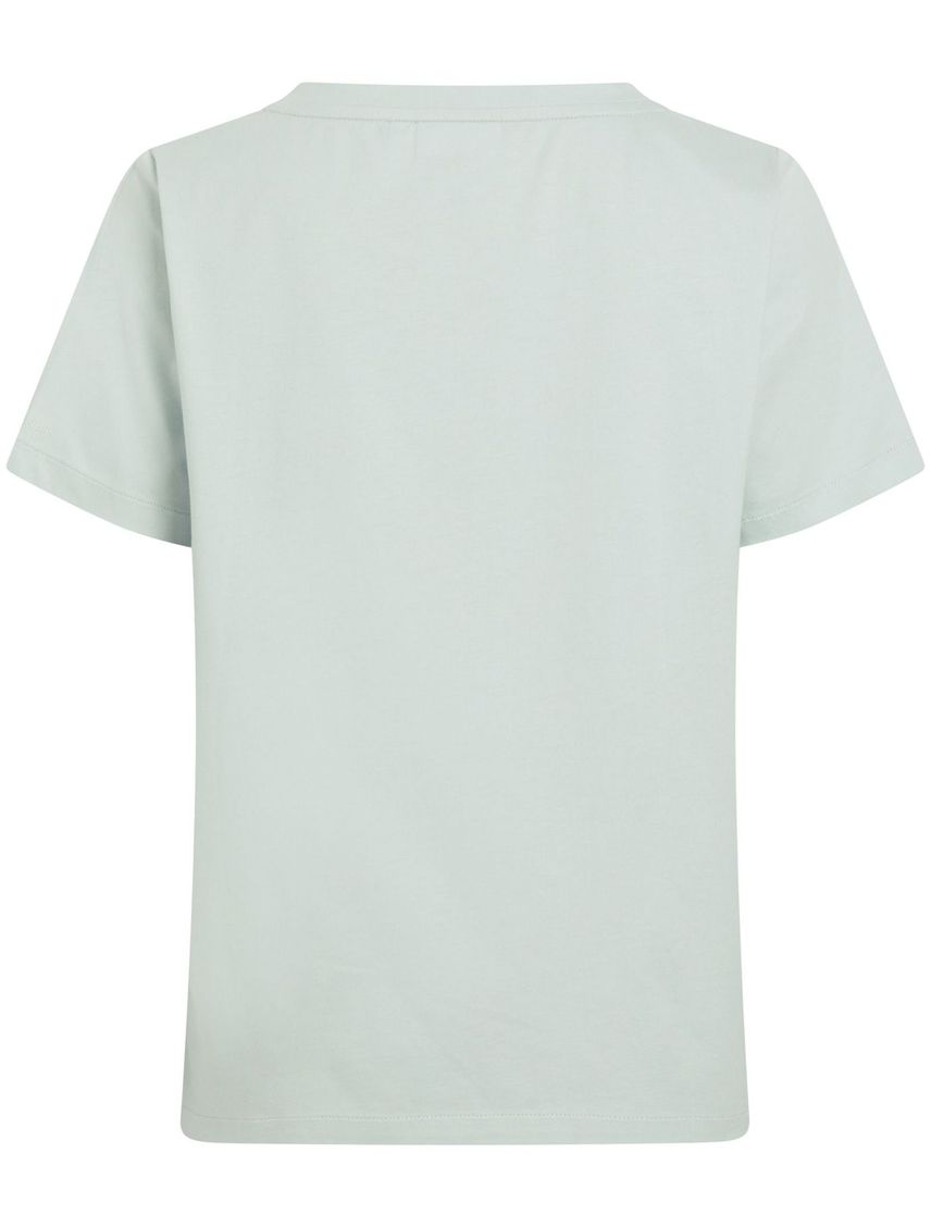 Remera con cuello en v