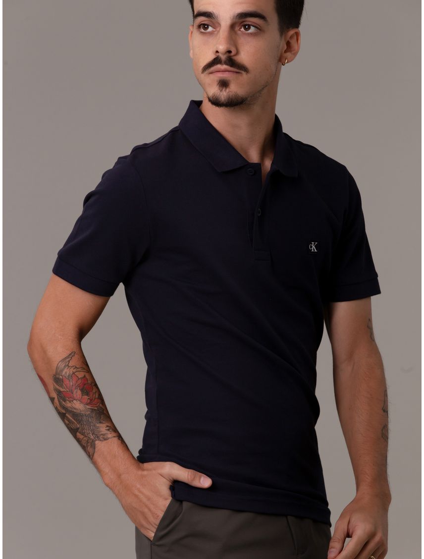 Chomba slim de algodón elástico