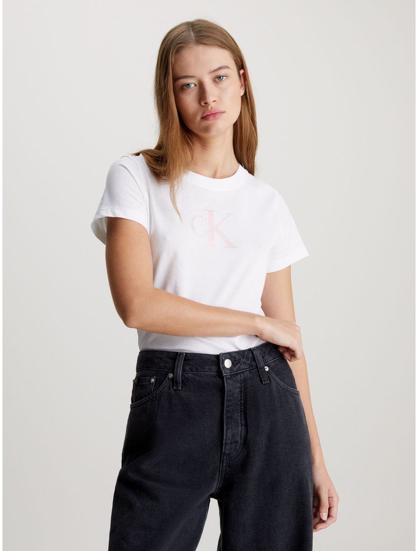 Remera slim con monograma