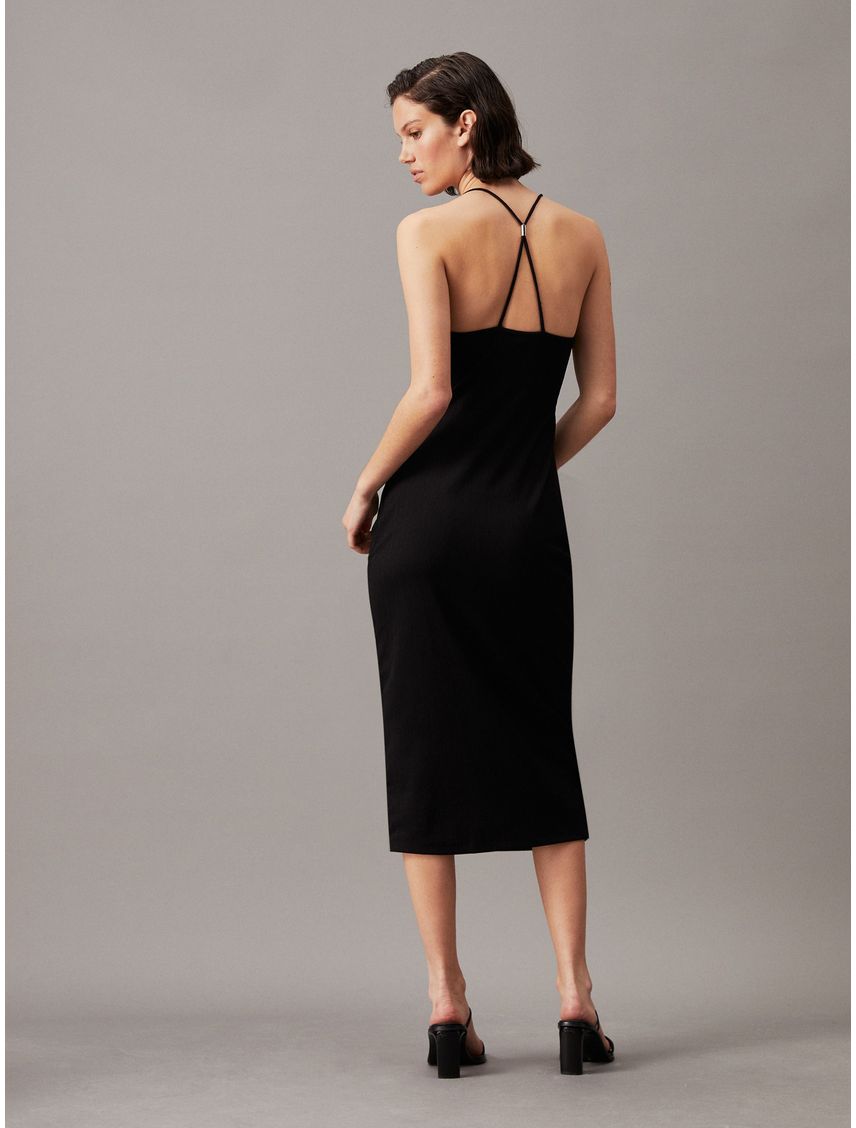 Vestido midi recortado con detalle de lazo