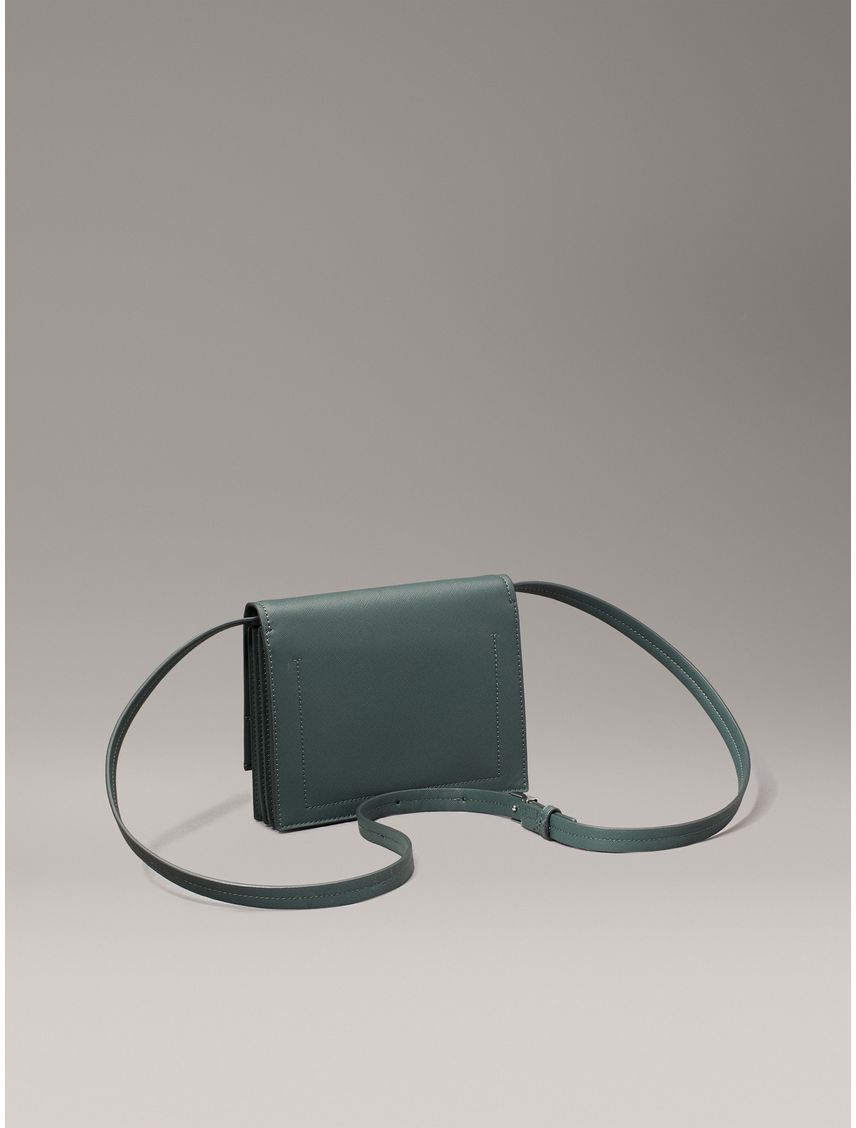 Cartera Saffiano