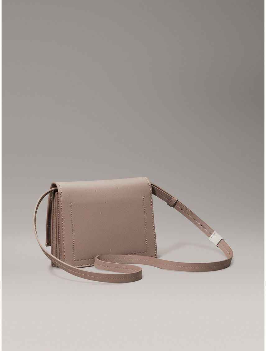 Cartera Saffiano