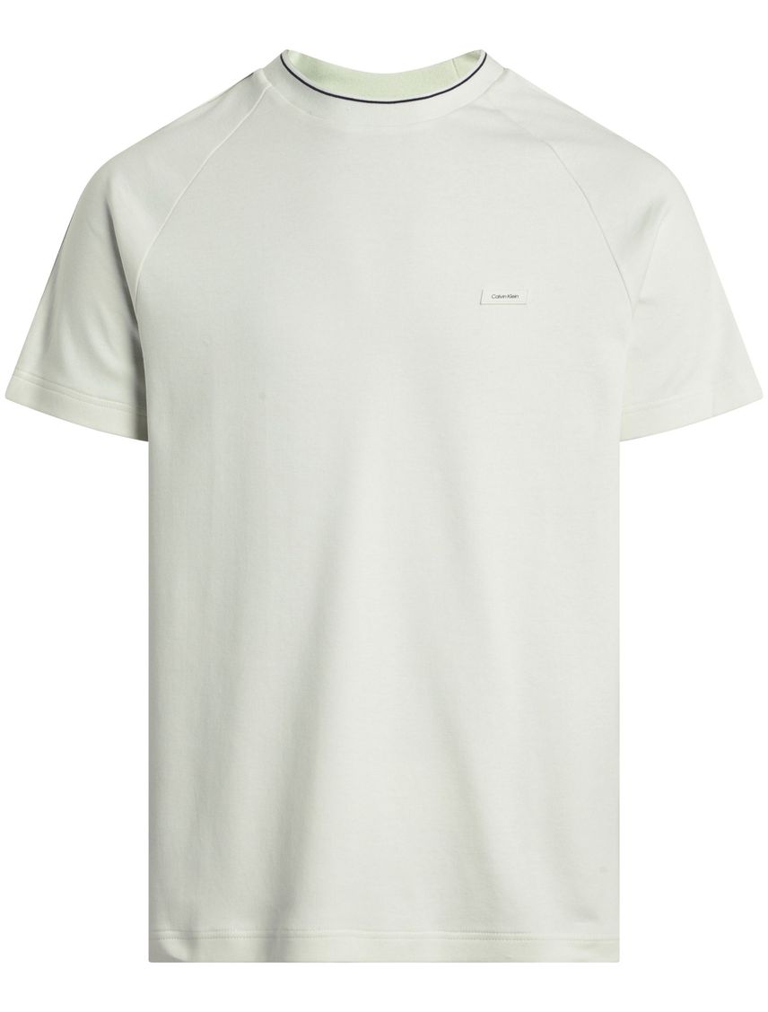 Remera con mangas raglán y logo tape tonal