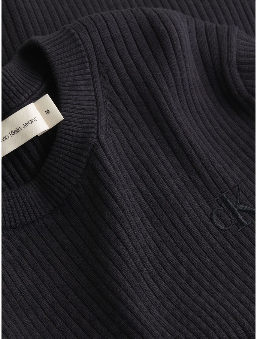 Sweater slim de tejido canalé