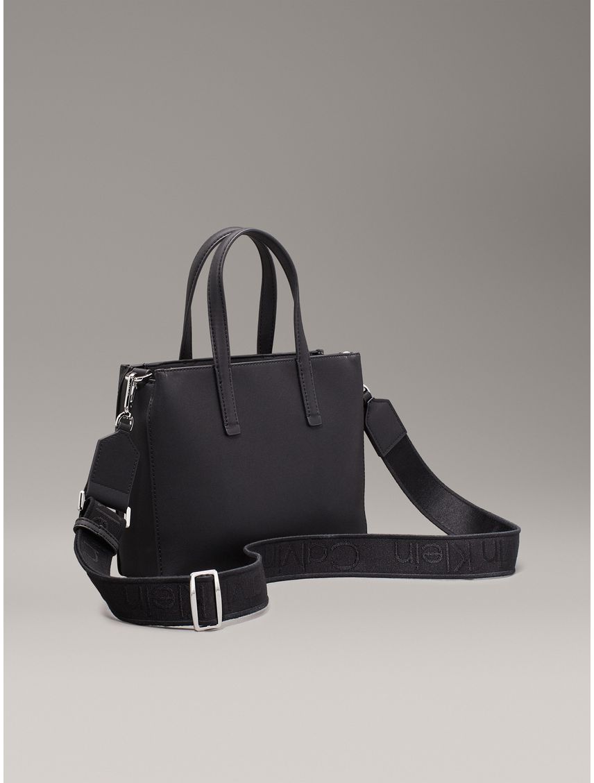 Cartera tote pequeña