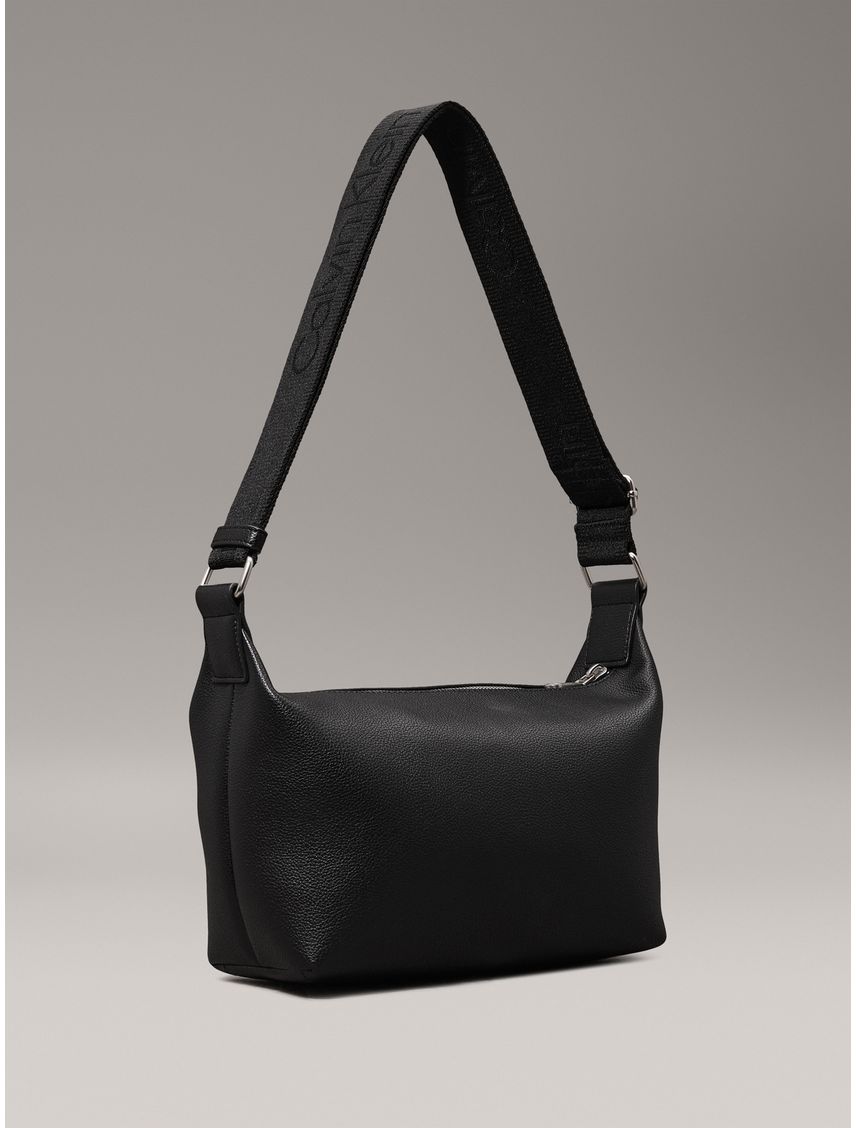 Cartera de hombro con cinta webbing