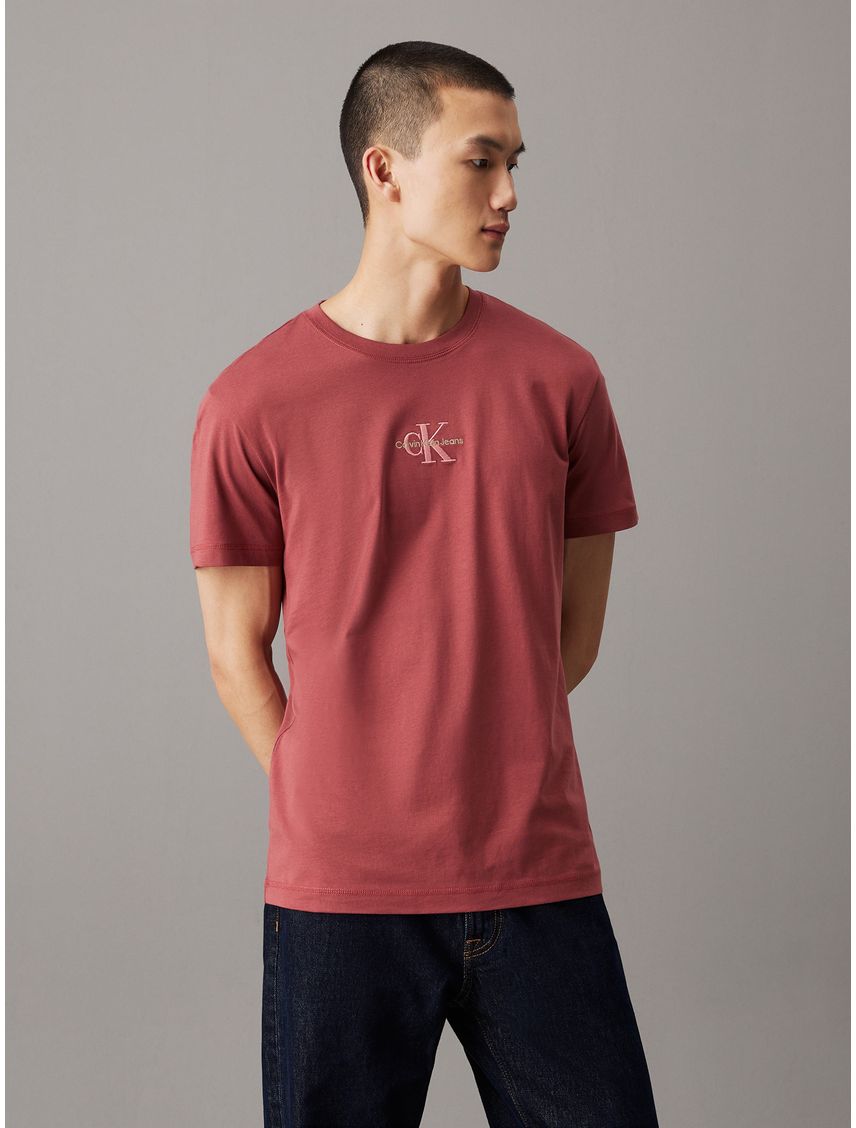 Remera con monograma