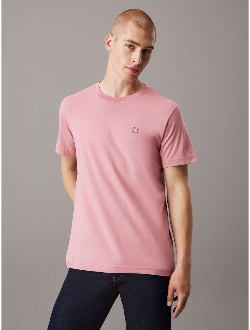 Remera de algodón con insignia