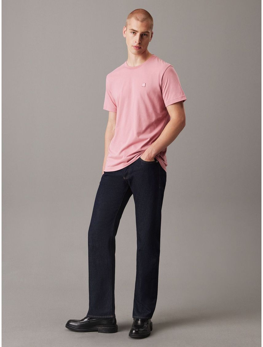 Remera de algodón con insignia