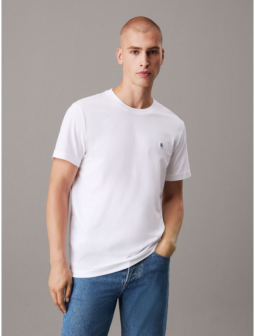Remera de algodón con insignia