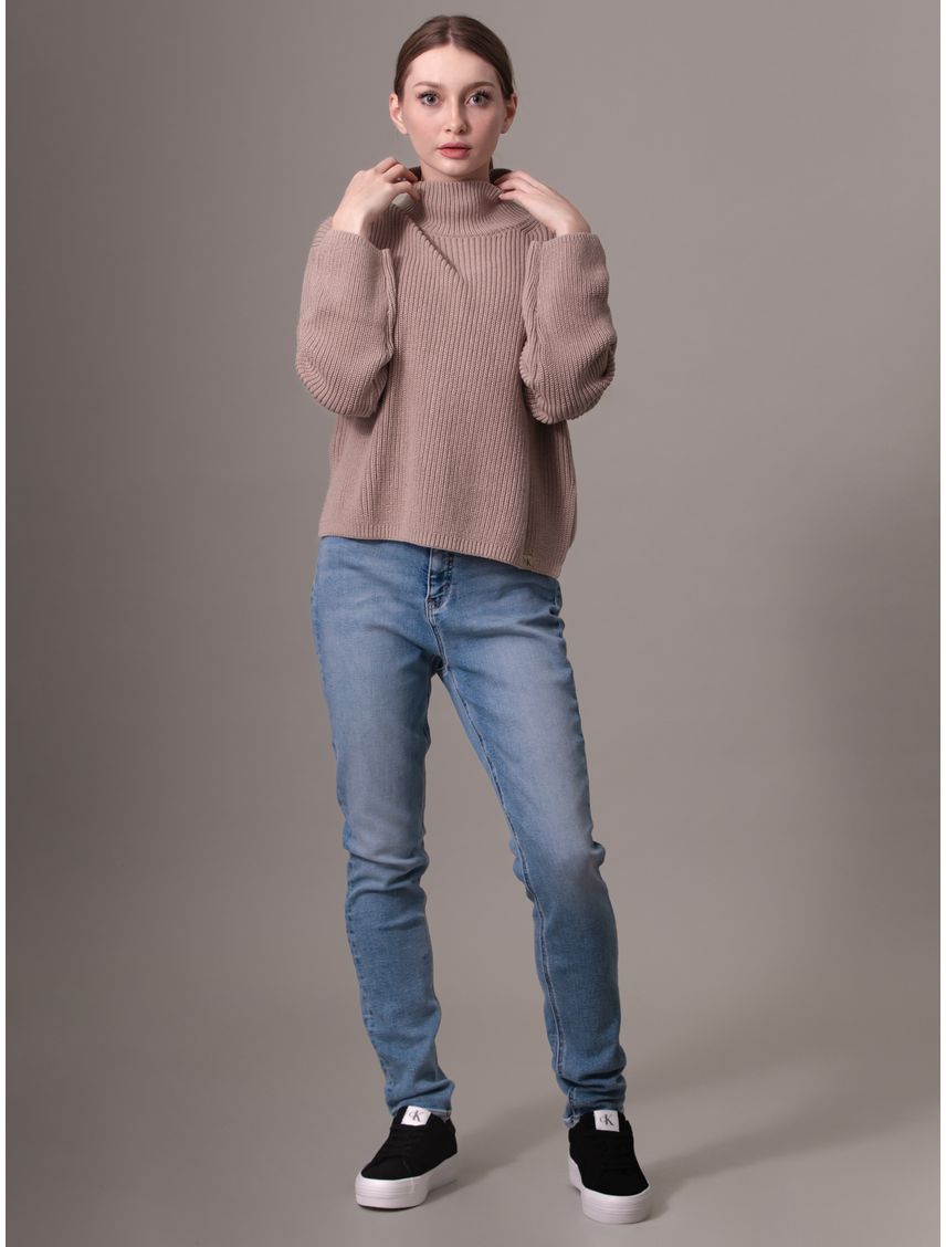 Sweater chunky relaxed con cuello alto
