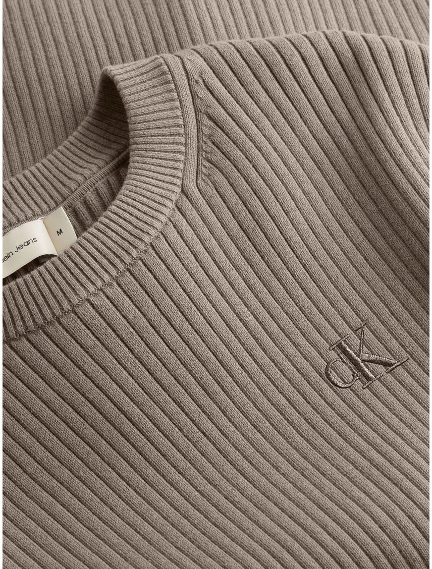 Sweater slim de tejido canalé