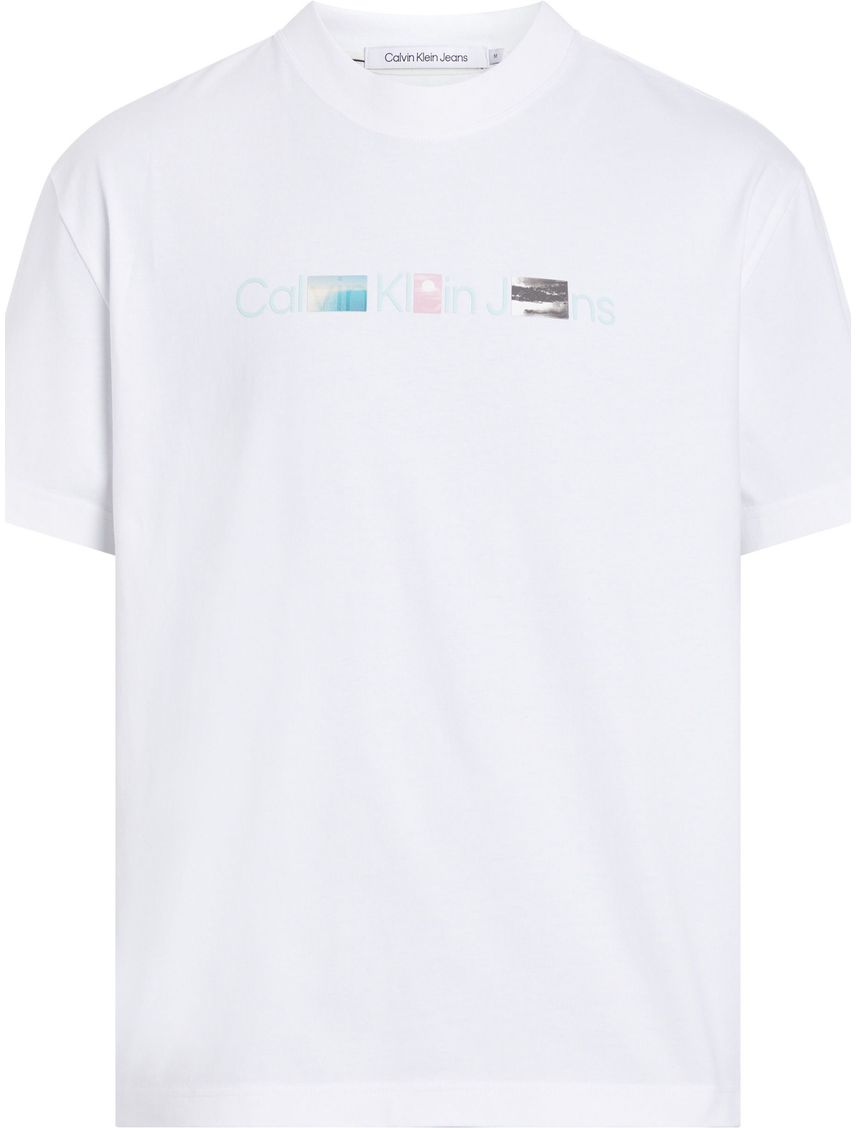 Remera con logotipo fotográfico
