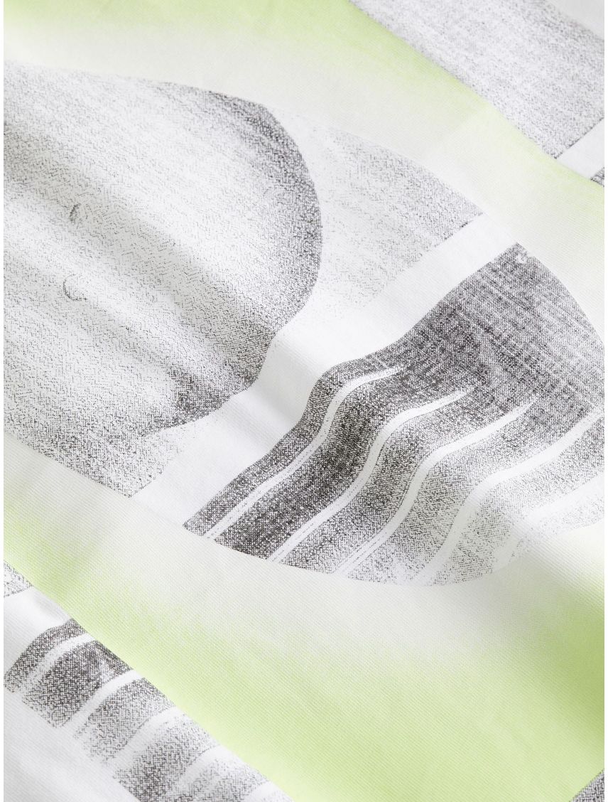 Remera manga corta con estampado