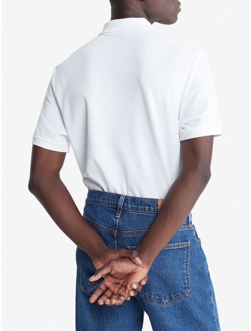 Chomba clásica de pique refinado