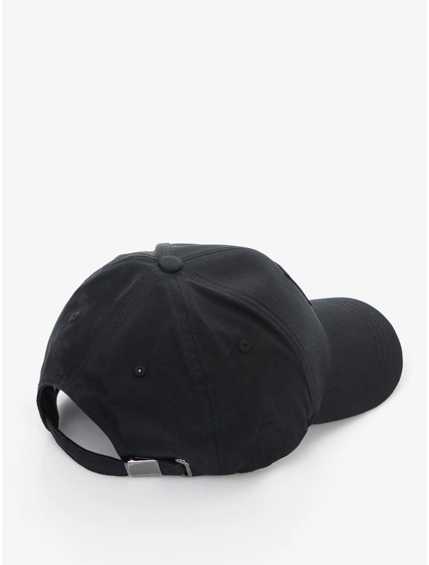 Gorra con parche tonal