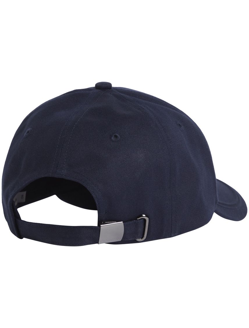 Gorra con logotipo de metal tonal