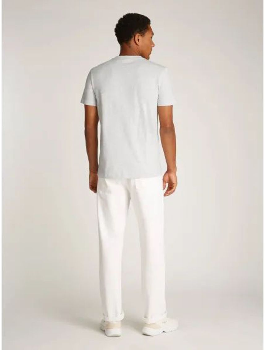 Remera con monograma