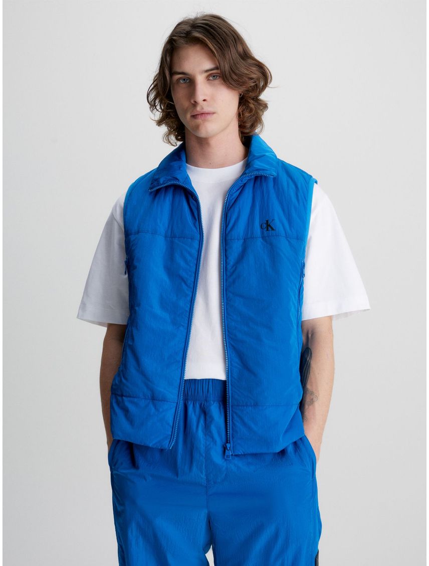 Chaleco acolchado de nailon reciclado