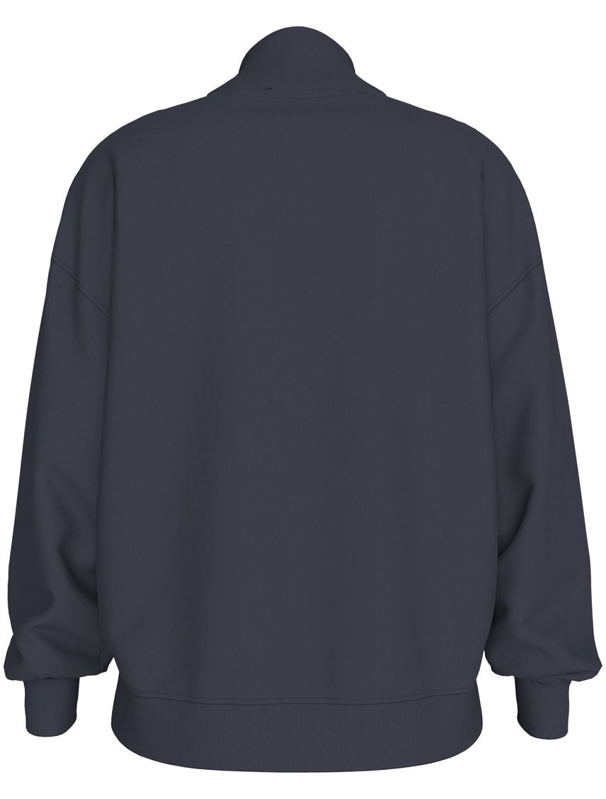 Buzo con logotipo bordado