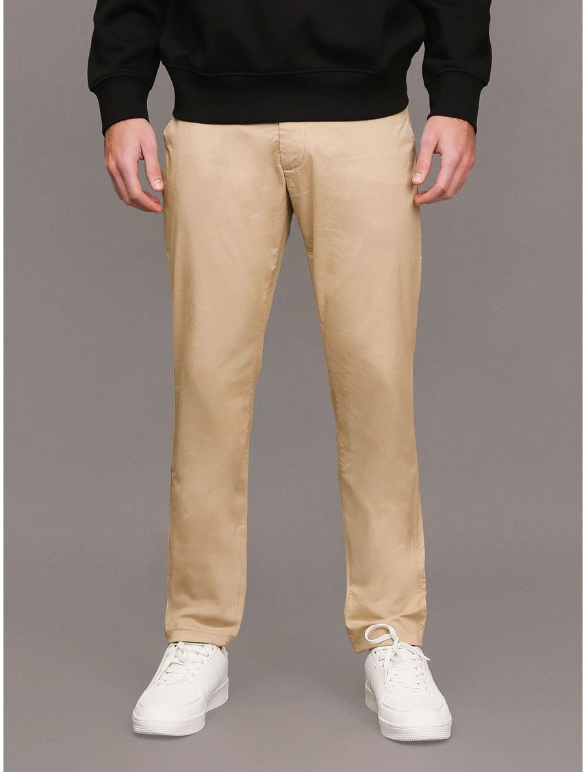 Pantalones chinos tapered